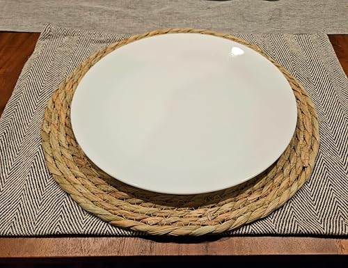 13 in Round Woven Placemats Plate Chargers Set of 4, Boho Farmhouse Rustic Woven Place Mats for Dining Table Decor, Rattan Wicker Table Mats Indoor Fall Chargers for Dinner Plates